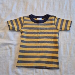 Hanna Andersson boys size 100 or 4 grey & gold stripe pajama top VGUC